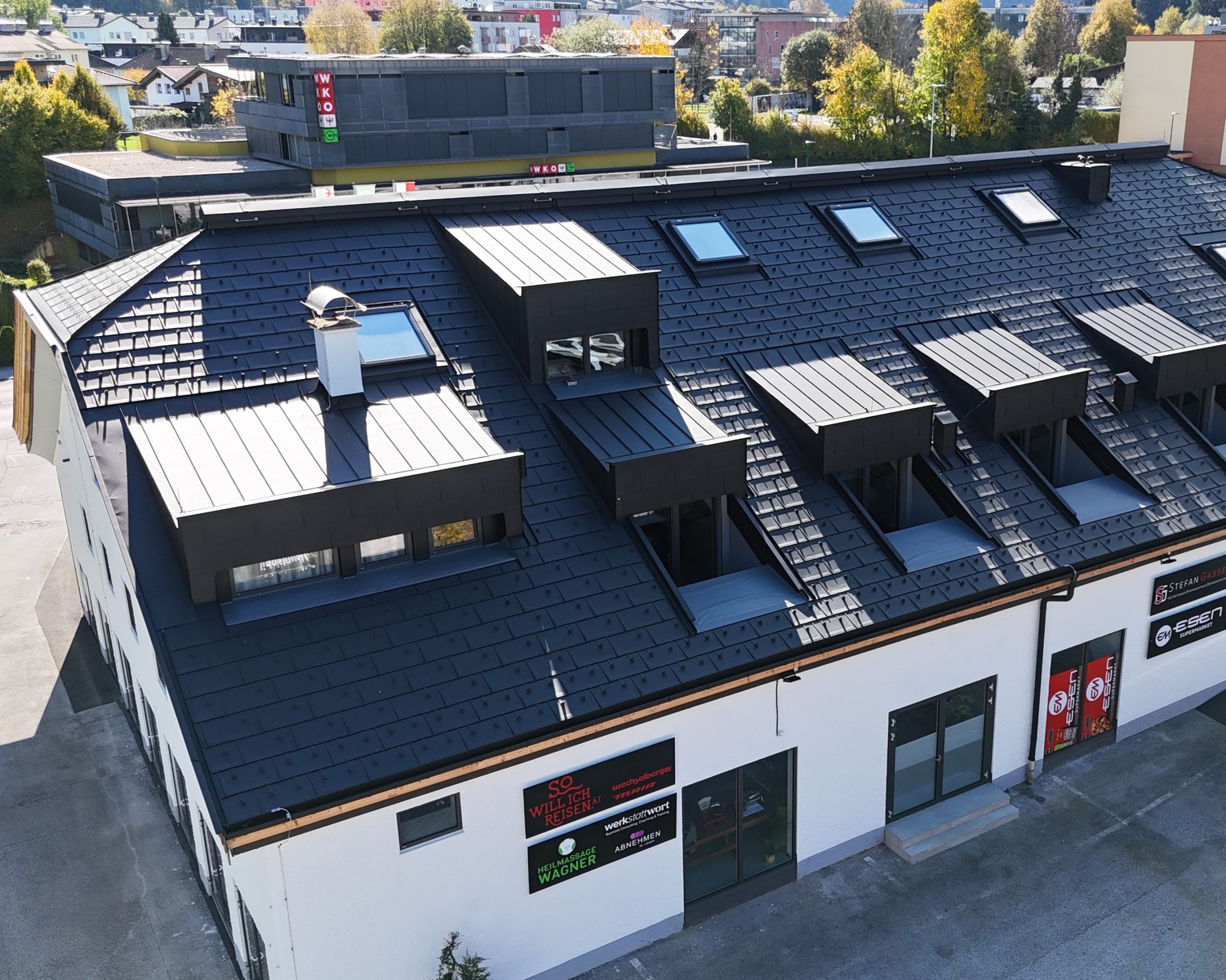 Bürokomplex Salurnerstraße – Detailansicht der modernen Fassade